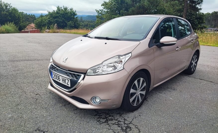 PEUGEOT 208 1.4hd alure