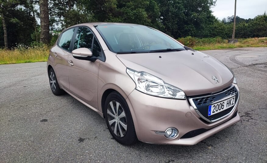 PEUGEOT 208 1.4hd alure