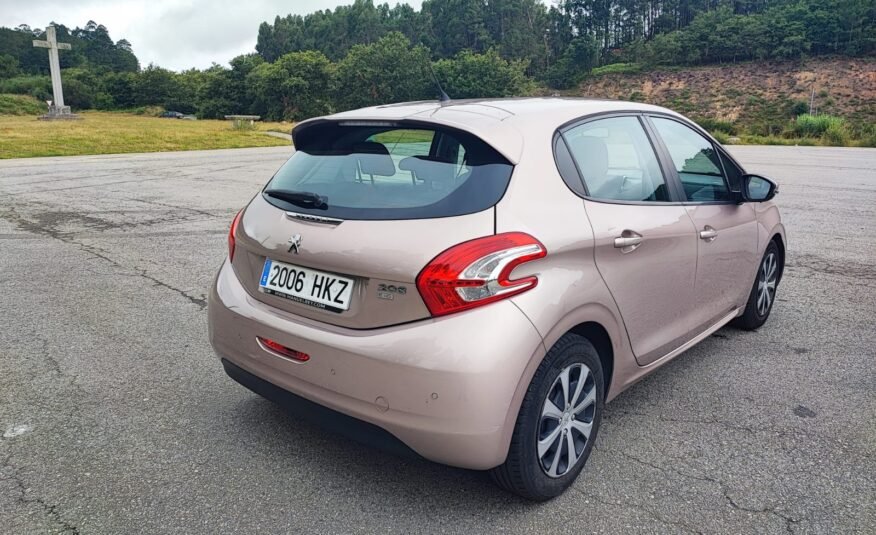 PEUGEOT 208 1.4hd alure