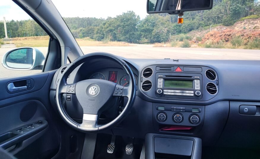 VOLKSWAGEN GOLF 5 PLUS 2.0 TDI