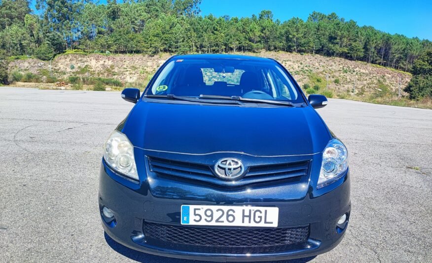 TOYOTA Auris 4d4 1.4