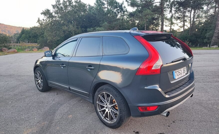 VOLVO XC60 2.4